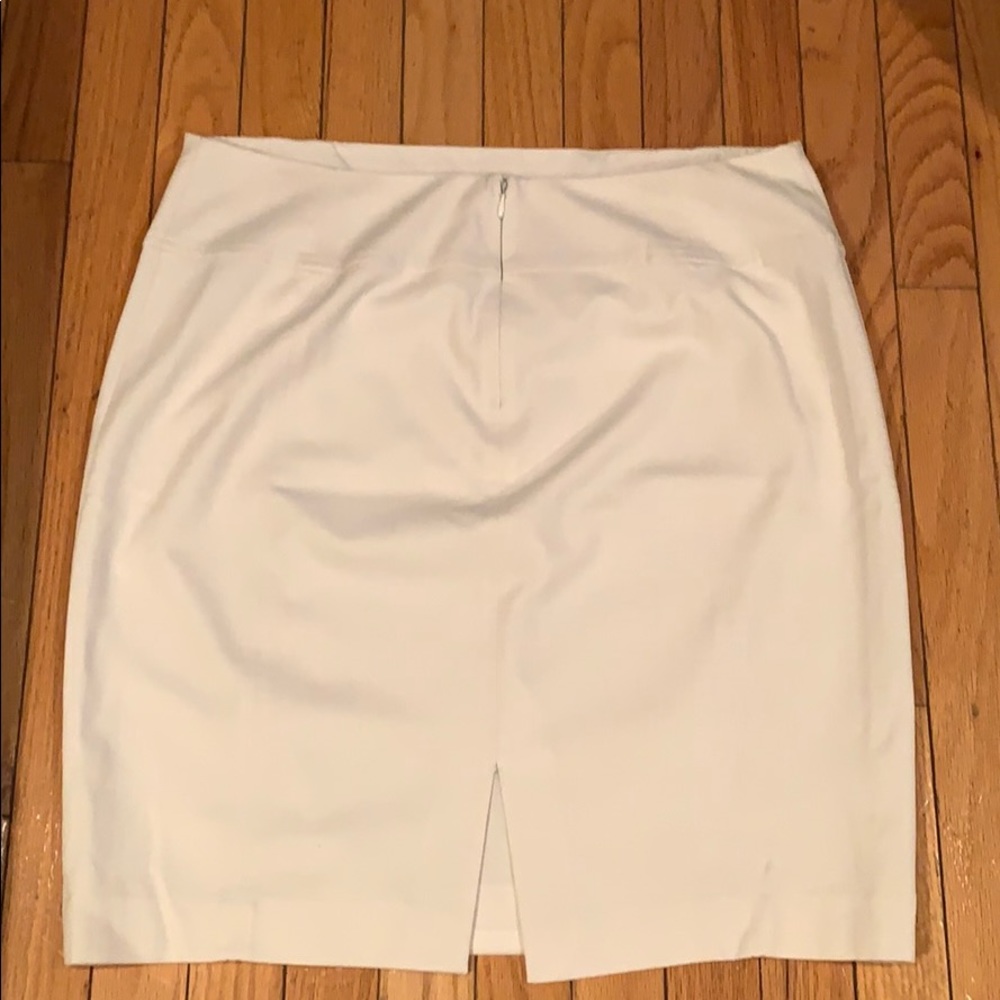 EXPRESS SKIRT - Picture 4 of 6